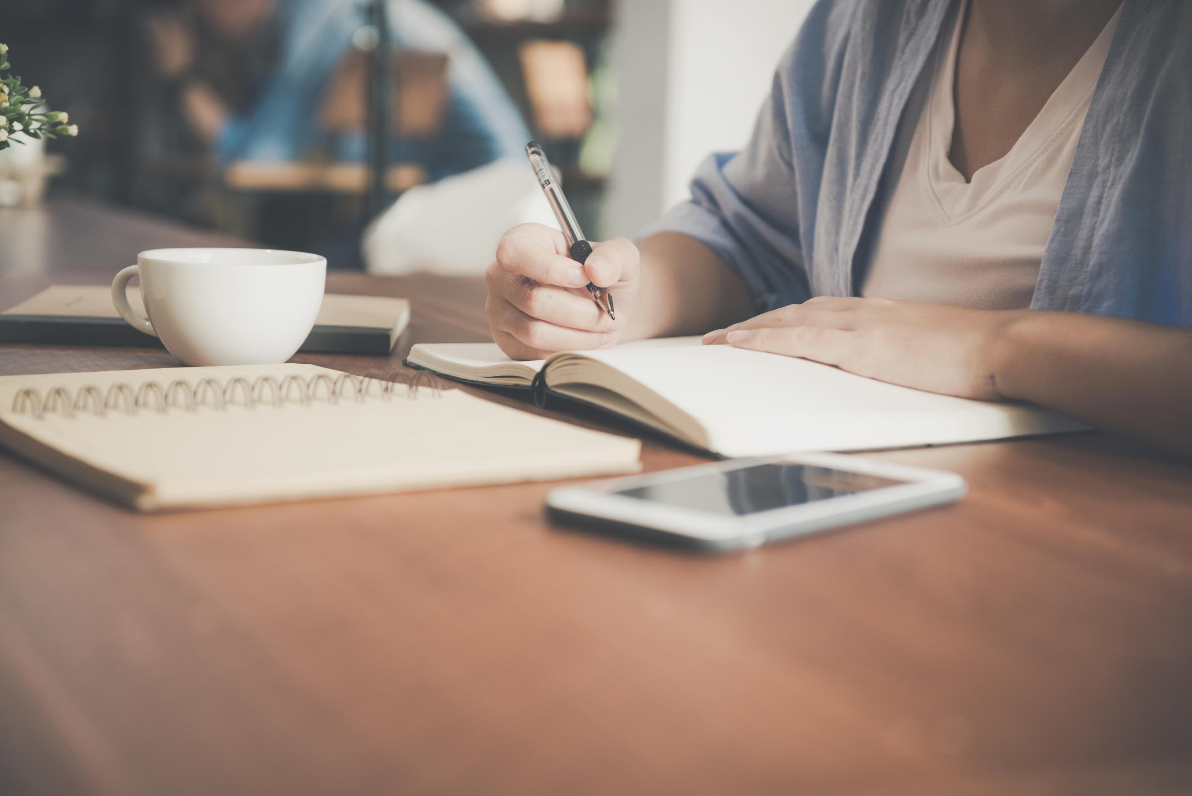 Cover Image for How To Study Better Using AI (No Cheating)
